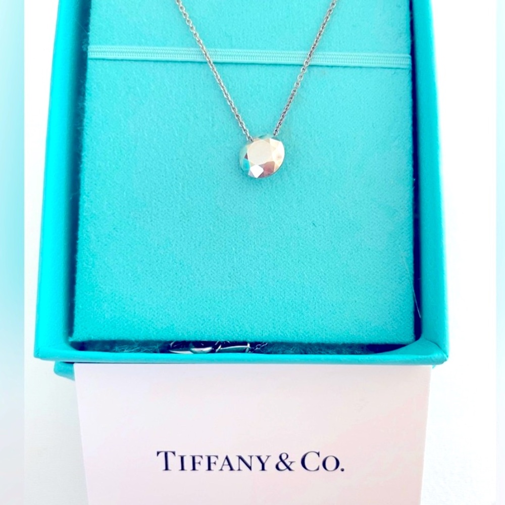 Tiffany & Co. Elsa Peretti™ 2 Carat Faceted Pendant Necklace in 925 Silver